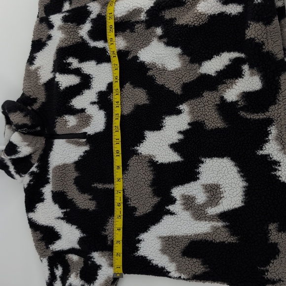 Eddie Bauer sweater size large great condition ! - Picture 11 of 16